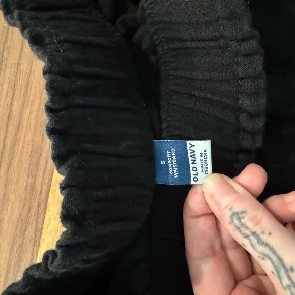 Old Navy Black Casual Gauze Comfort Waistband Shorts Summer Beach Womens Size S - Picture 2 of 5